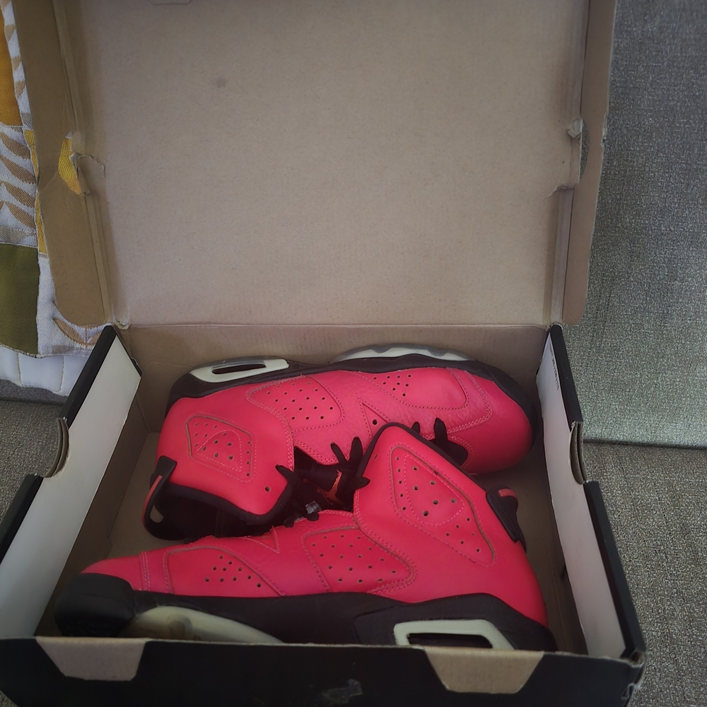 Air Jordan 6 Retro Infared 23 Toro